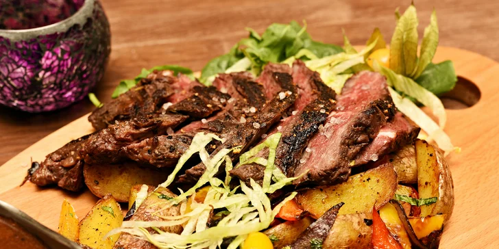 Parádní porce: 400g marinovaný hovězí hanger steak s omáčkou demi glace