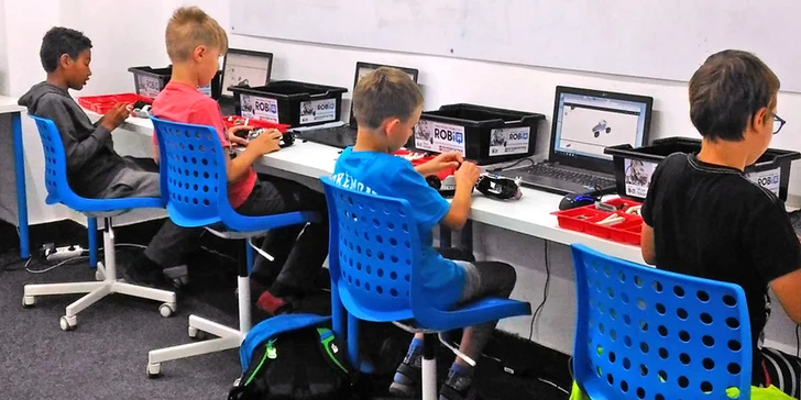 Nejlepší prázdniny: pětidenní příměstský tábor, kde si děti vyrobí robota