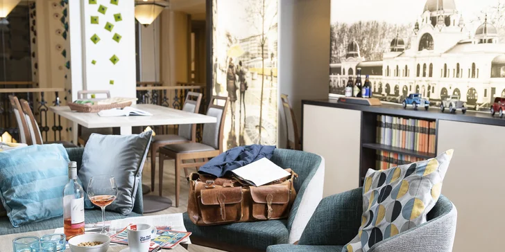 V Café Lounge si můžete bezplatně připravit čaj a kávu.