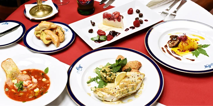 4chodové menu pro dva U Modré kachničky: polévka, filet z candáta i parfait