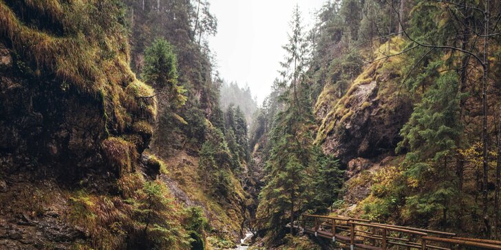 Celodenní výlet do Jánošíkových dier: soutěsky, kaňony, vodopády