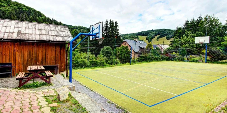 Zima a jaro v Jeseníkách pro páry i rodiny: 2–3 dny se snídaní nebo polopenzí