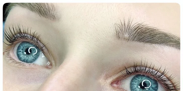 Lash lifting a výživa pro krásné, přírodní řasy