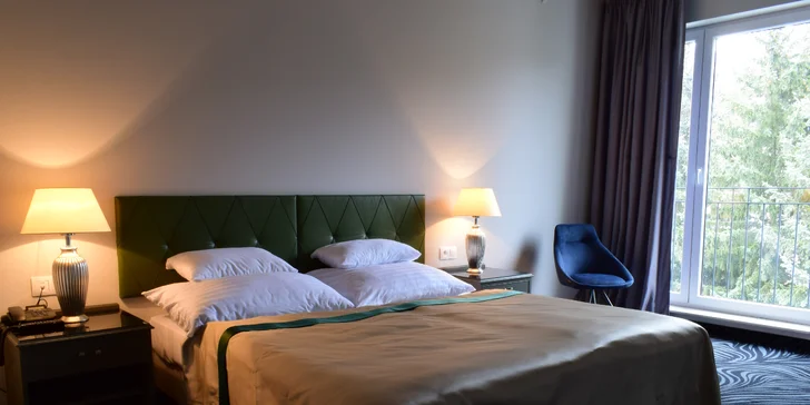 3 dny v hotelu u Karlových Varů: jídlo, sekt i privátní wellness a procedury