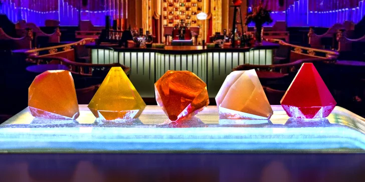 2x molekulární Diamond Menu a koktejl v prvorepublikovém baru v centru