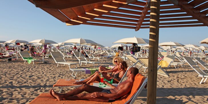 Dominanty San Marina s pobytem na pláži v Rimini: koupání a slunění