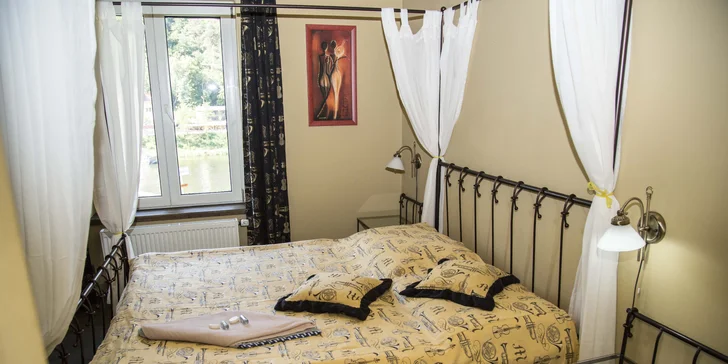 Odpočinek v originálním penzionu kousek za Prahou: 2 nebo až 8 dní se snídaní