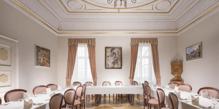 Romantika na zámku v Považské Bystrici: moderní polopenze i wellness