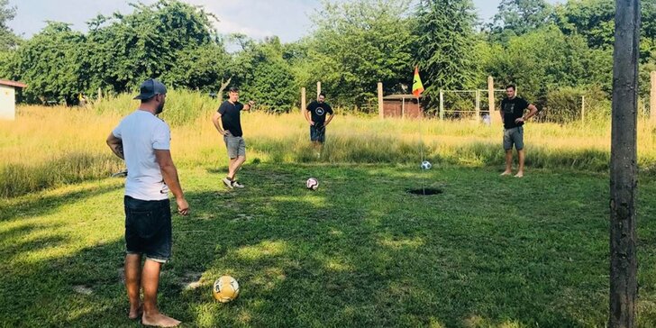 Zábava pro celou rodinu: Šestnáctijamkové hřiště na FotbalGolfu Chrudim