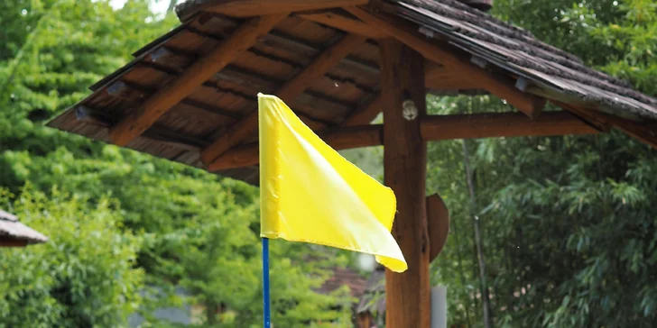Minigolf kousek od Prahy: 80 minut zábavy pro 2 dospělé i rodiny s dětmi