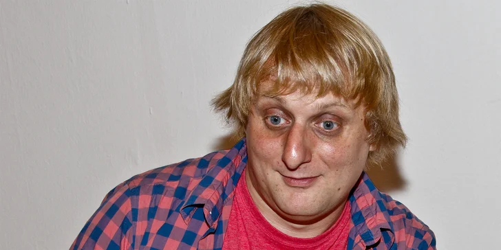 Divadlo Gong: vstupenka na stand-up Lukáše Pavláska - Kdo nepláče, není Čech!