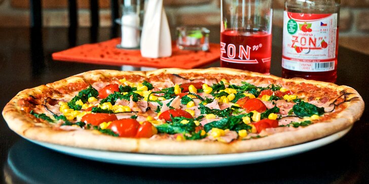 Poskládejte si vlastní pizzu: klasická, bezlepková i veganská a k pití ZONka