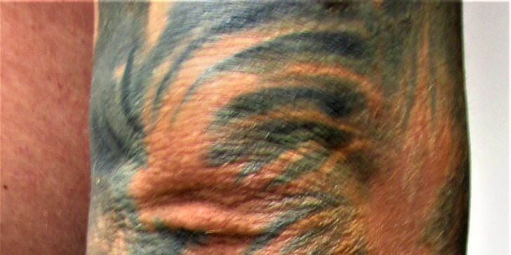 Zbrusu nové tetování s vaším vysněným motivem o velikosti 10 x 10 cm