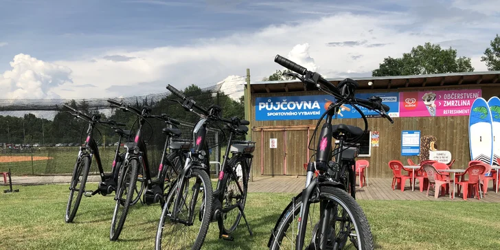 Proleťte se na dvou kolech: zapůjčení elektrokola nebo skútru vč. helem
