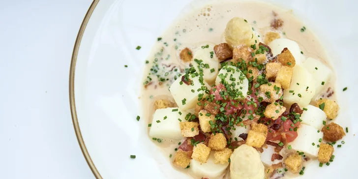 Degustační menu od špičkového šéfkuchaře podávané v oblacích: plošina zavěšená ve výšce 50 metrů