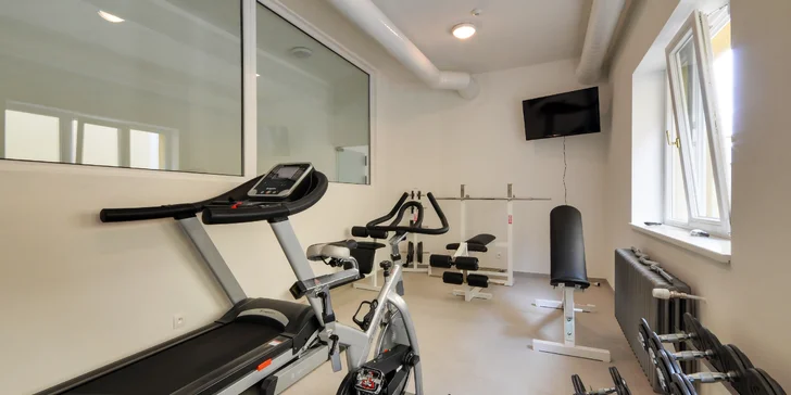 Pobyt na Slovensku v historickém hotelu: snídaně či polopenze i neomezený wellness