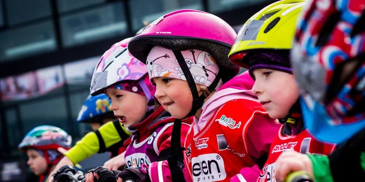 Všestranný sportovní kroužek pro děti 3–6 let: kolo, skateboard i brusle