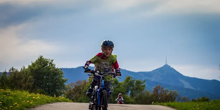 Všestranný sportovní kroužek pro děti 3–6 let: kolo, skateboard i brusle