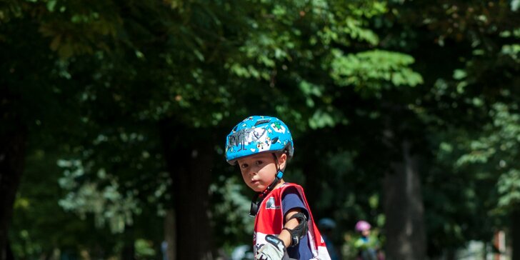 Všestranný sportovní kroužek pro děti 3–6 let: kolo, skateboard i brusle