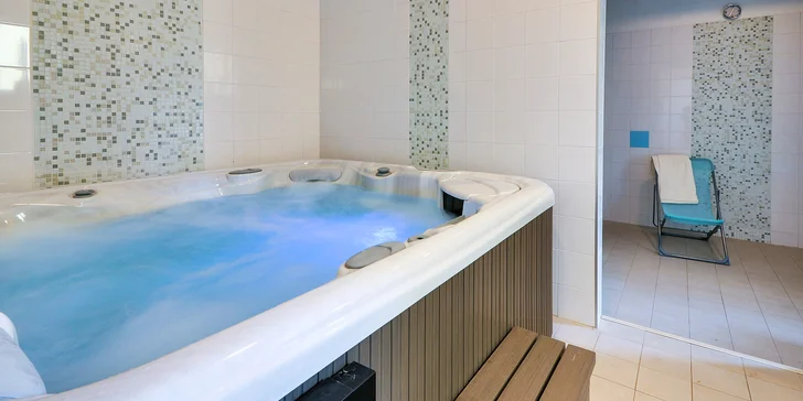 Pobyt na Slovensku v historickém hotelu: snídaně či polopenze i neomezený wellness