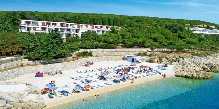 Busem na 2-3 noci do Rabacu: hotel s bazénem, polopenze i výlet do Labinu