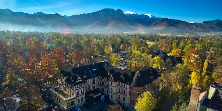 Romantika v historickém hotelu v Zakopaném: neomezený wellness a snídaně nebo polopenze