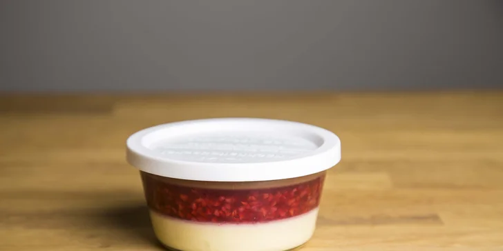 Speciální dort ve sklenici ze sympatické kavárny: vč. veganské varianty