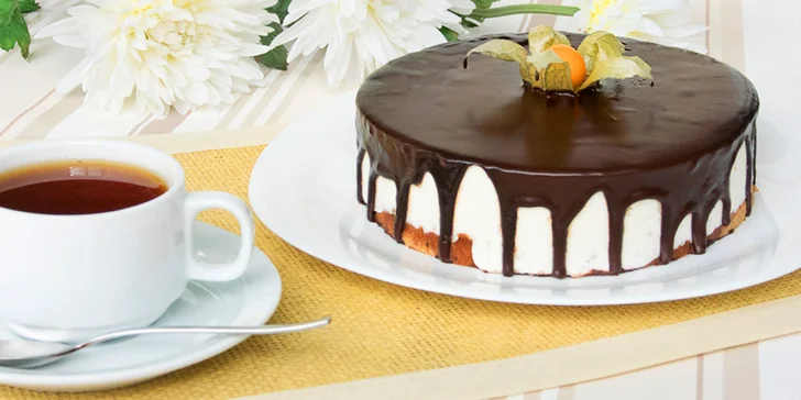 Oslaďte si oslavu: Soufflé dort dle výběru ze 4 druhů o průměru 20 i 25 cm