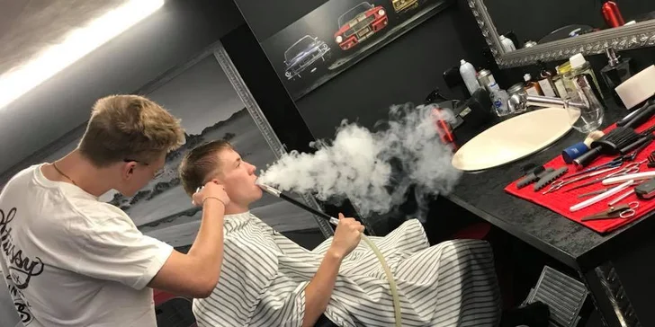 Kompletní barber pro pány: střih, masáž hlavy, holení břitvou i kolínská
