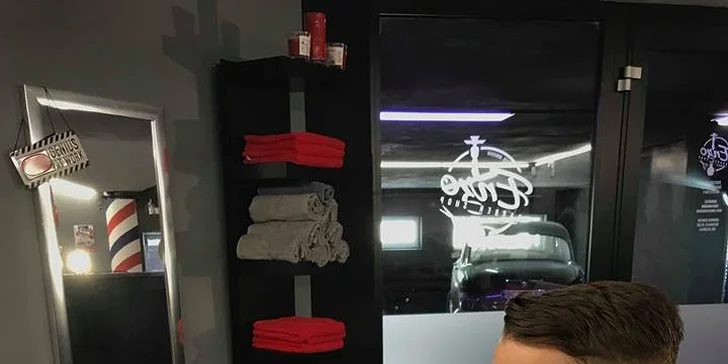 Kompletní barber pro pány: střih, masáž hlavy, holení břitvou i kolínská