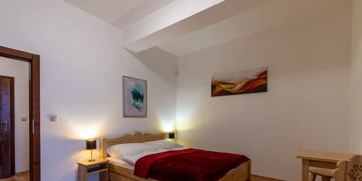 Trojložková izba s balkónom