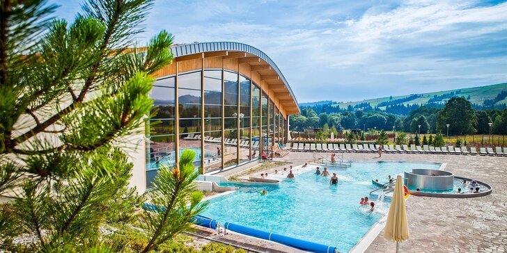 Vstupy do aquaparku Terma Bania: vnitřní i venkovní bazény, sauny, relax