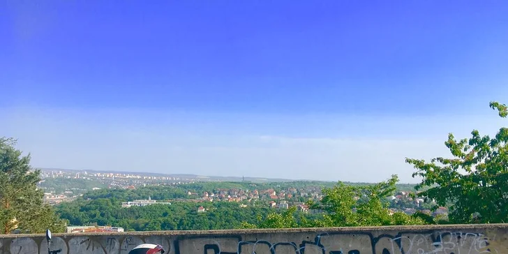 Projeďte se: zapůjčení skútru Peugeot Tweet 125 či elektrického skútru Vässla