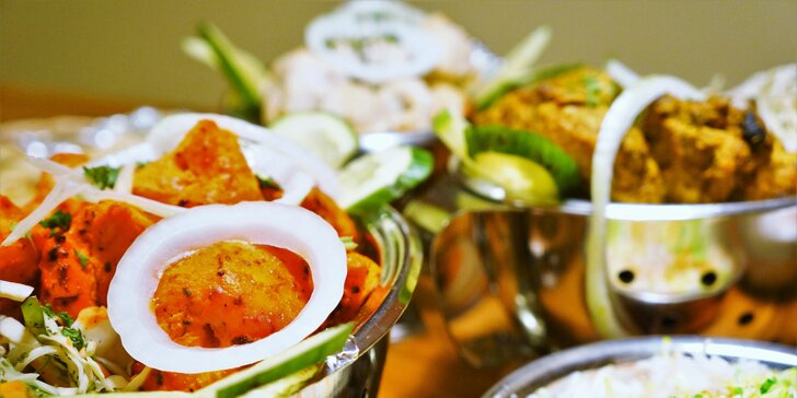 Tříchodové indické menu pro 2 osoby: vege nebo masové poskládané dle vaší chuti