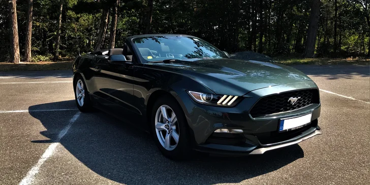 Za volantem legendy: půjčte si kabriolet Ford Mustang na den i víkend