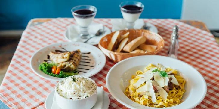 Pasta menu pro 2 osoby: biftek, losos, šopský salát i Panna cotta
