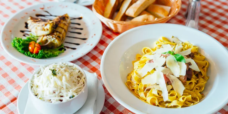 Pasta menu pro 2 osoby: biftek, losos, šopský salát i Panna cotta