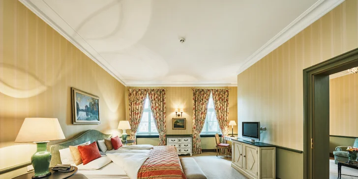 Romantika v zámeckém hotelu: snídaně nebo polopenze i láhev místního vína