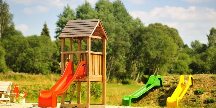 Hotel přímo u Lipna: 2–4 dny, polopenze a wellness s bazénem a saunou