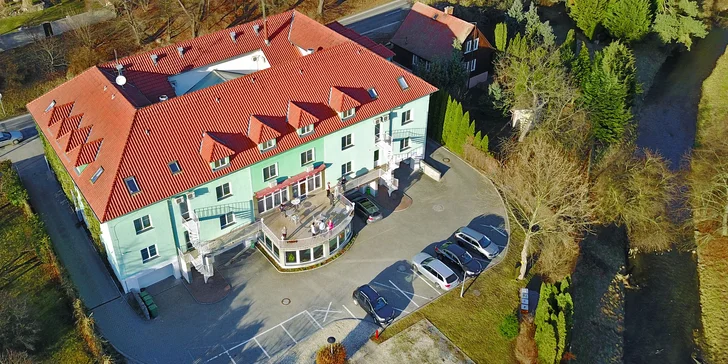 Luxusní odpočinkový pobyt ve Vyškově s dobrým jídlem a masážním křeslem