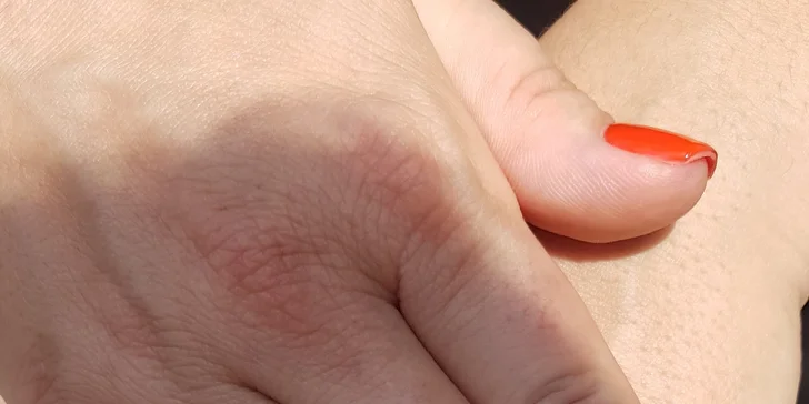 Gellak na ruce nebo nohy včetně suché manikúry