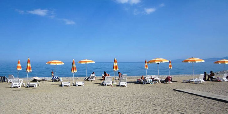 Dovolená ve slunečné Kalábrii: apartmány přímo u pláže, dítě do 9,9 let má pobyt zdarma