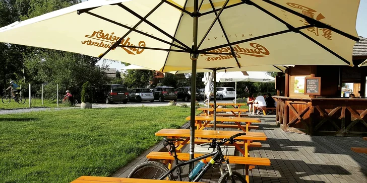 Mix grill v pivovarské restauraci: hovězí, vepřové a krůtí maso až pro 4 osoby