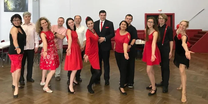 Taneční, do kterých nemusíte v obleku: Začátečníci, mírně pokročilí i pokročilí