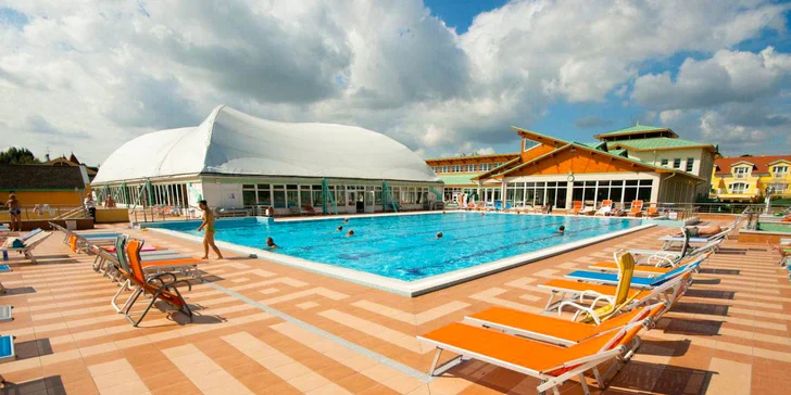 Pohodový wellness pobyt pro dva s polopenzí a celodenním vstupem do lázní