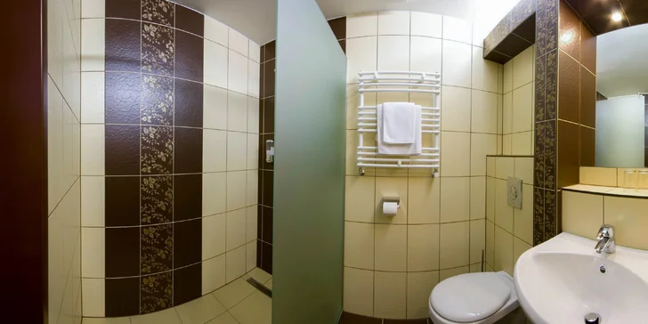 Pohodový wellness pobyt pro dva s polopenzí a celodenním vstupem do lázní