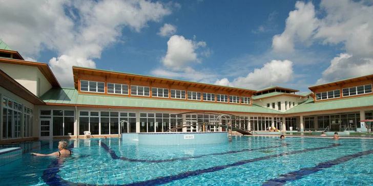 Pohodový wellness pobyt pro dva s polopenzí a celodenním vstupem do lázní