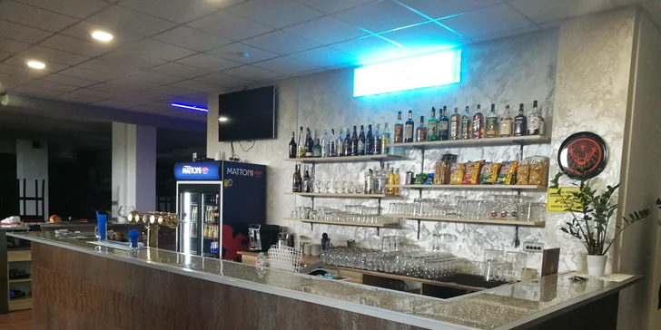 Vykutálená zábava: hodina bowlingu pro partu až 5 hráčů