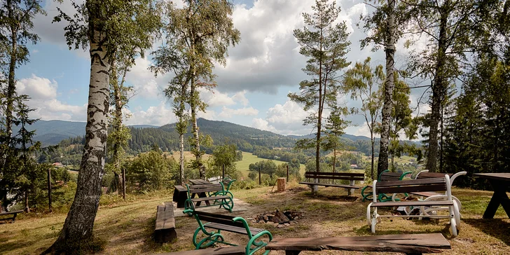 Horský hotel v Beskydech: polopenze, neomezený bazén a výlety