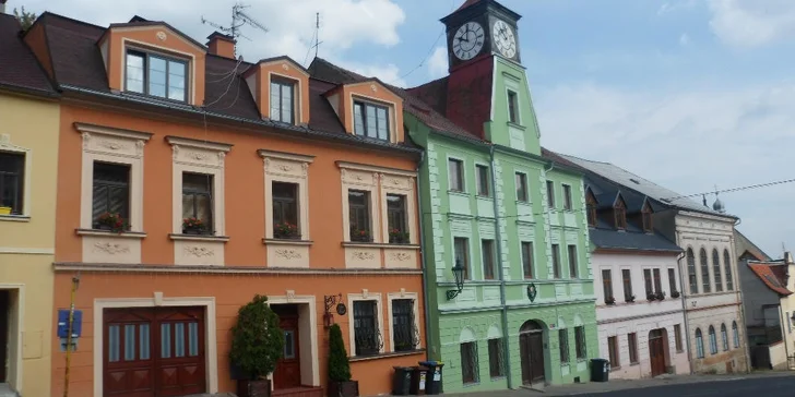 Nechte se okouzlit krásou Krušných hor: turistický pobyt pro 2 s polopenzí